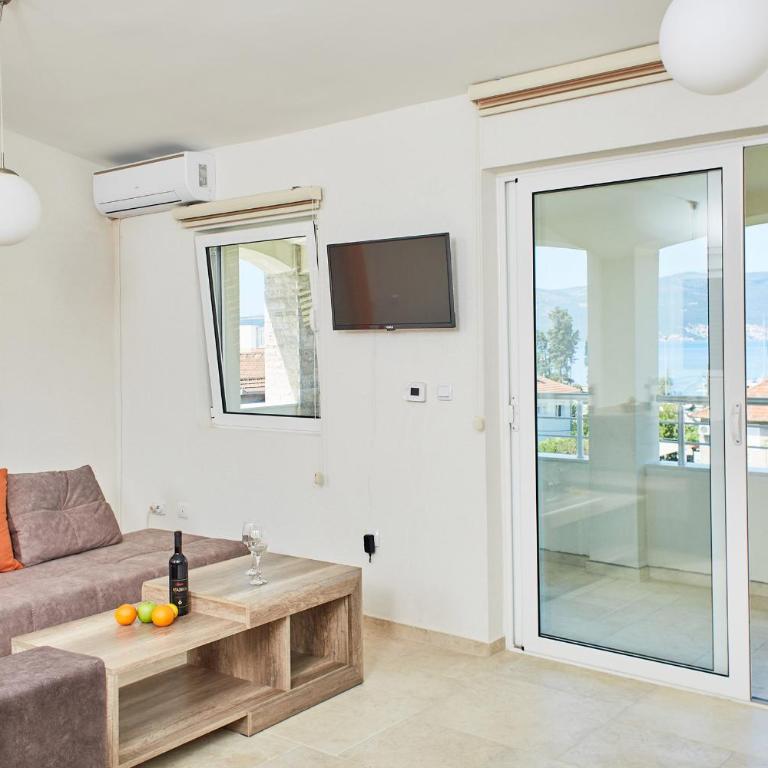 Apartmani Tripović - Apartman sa 2 Spavaće Sobe, Pogledom na More i Balkonom - 27