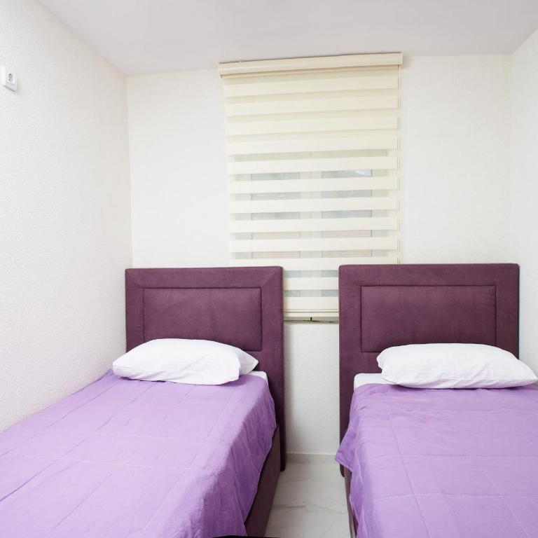 Apartmani Tripović - Apartman sa 3 Spavaće Sobe, Pogledom na More i Balkonom - 37