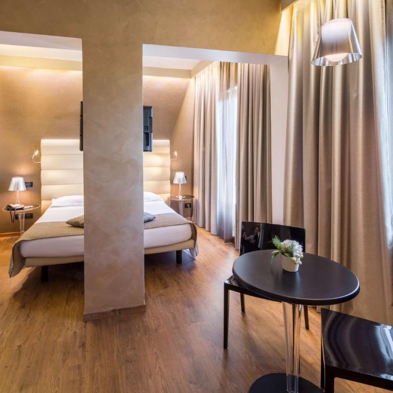 Best Western Hotel Luxor - Deluxe Queen Room - 4