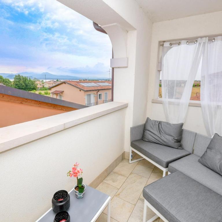 Aurora Home - Appartamento con Vista Lago - 2