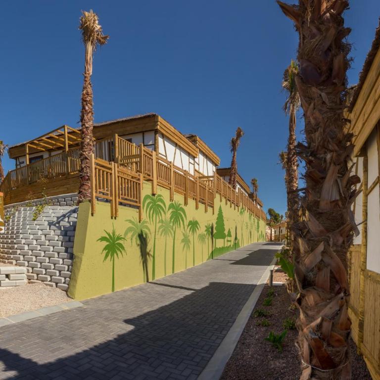 Magic Natura Resort - Bungalow Deluxe con acceso al parque Terra Natura (2 adultos + 1 niño) - 4