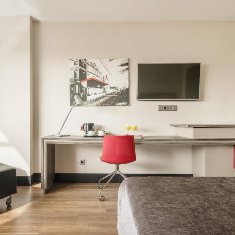 Ilunion Barcelona - Double or Twin Room - 1