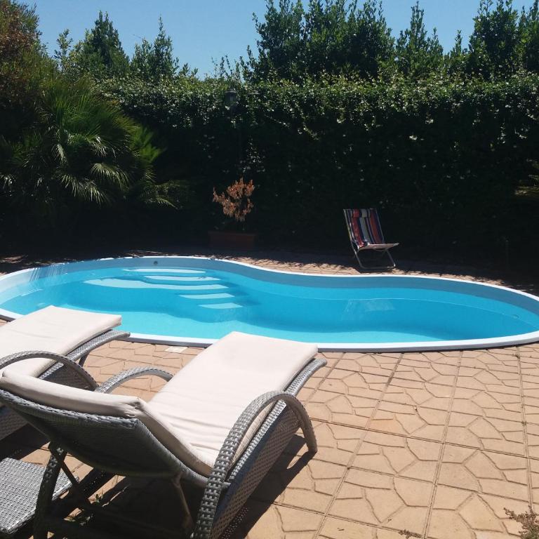 L'affittacamere nel parco "Appia antica" - Piscina a uso ospiti - Camera Deluxe - 6