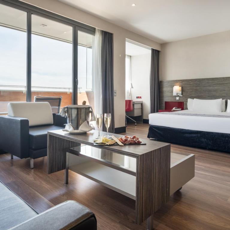 Ilunion Barcelona - Superior Double Room - 2