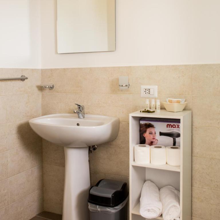 Sea Beach Pozzallo - Comfort Dreibettzimmer - 22