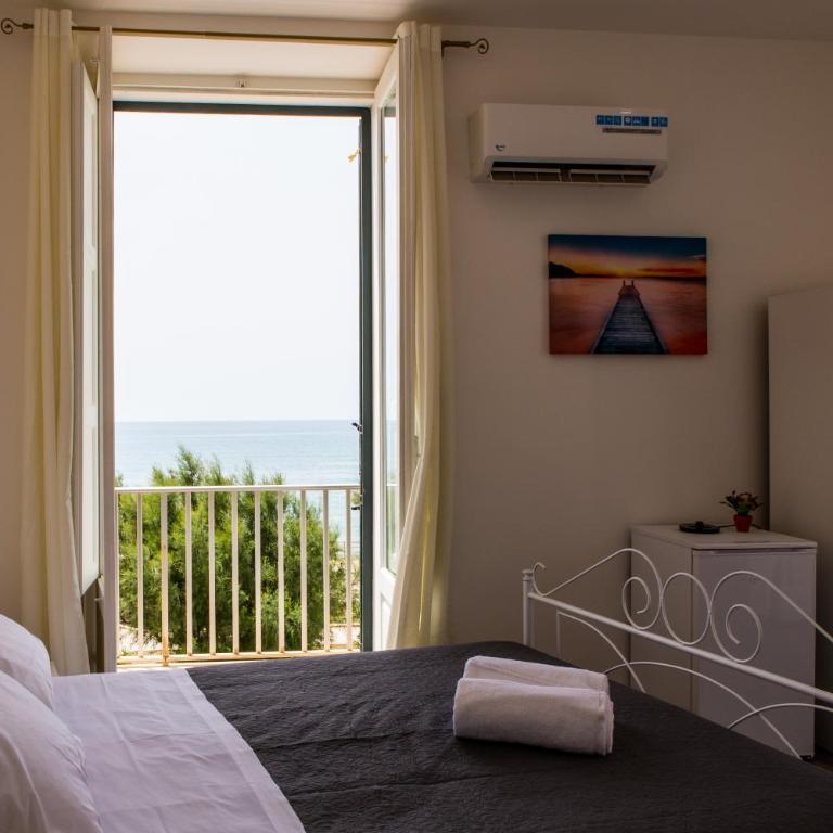 Sea Beach Pozzallo - Standard Zimmer mit Kingsize-Bett - 9