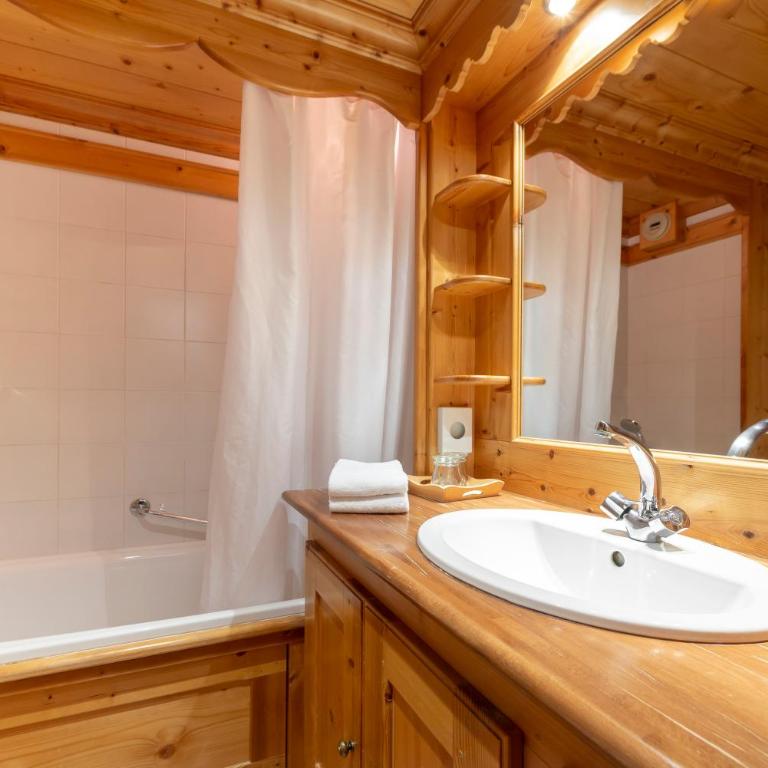 Hotel Eterlou - Chambre Triple Tradition - 2