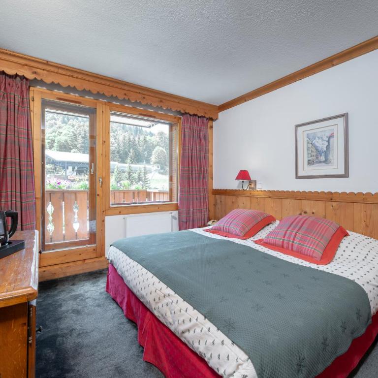 Hotel Eterlou - Chambre Double Traditionnelle - 10