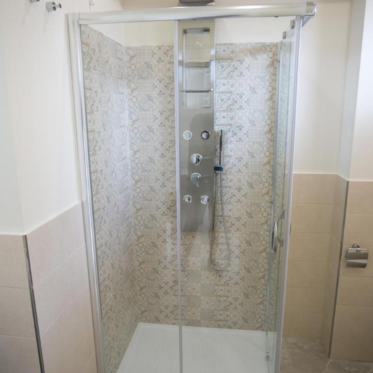 Tropea Luxury & Charm - Deluxe Room with Balcony - 16
