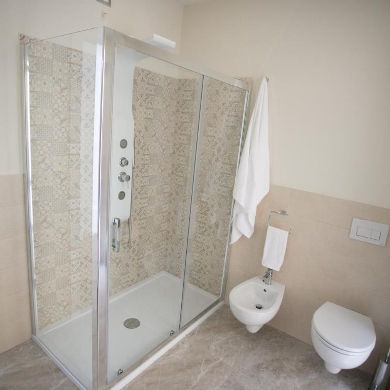 Tropea Luxury & Charm - Deluxe Room with Balcony - 9