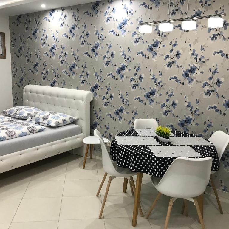 Apartment Ajla - Apartman sa 2 Spavaće Sobe - 1
