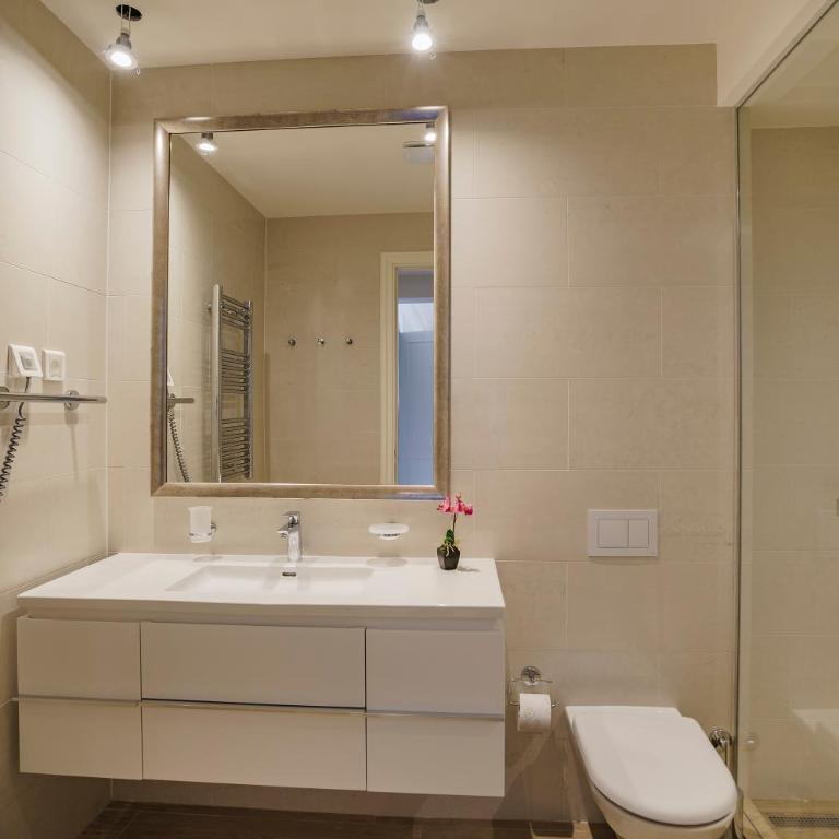 Lustica Apartments Marina Bay - Deluks Apartman - 5