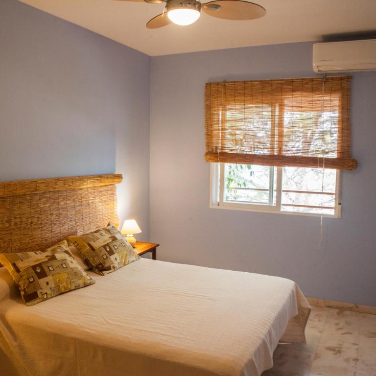 Apartamento con encanto junto a la playa y en el centro del pueblo - Apartment - 11