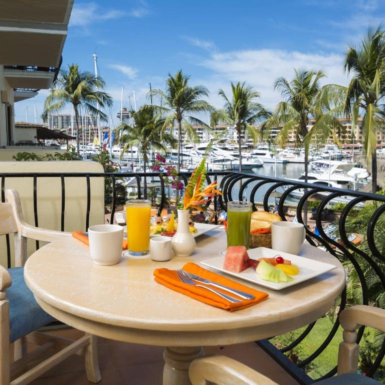 Flamingo Vallarta Hotel & Marina - Habitación con vistas al puerto deportivo - 1