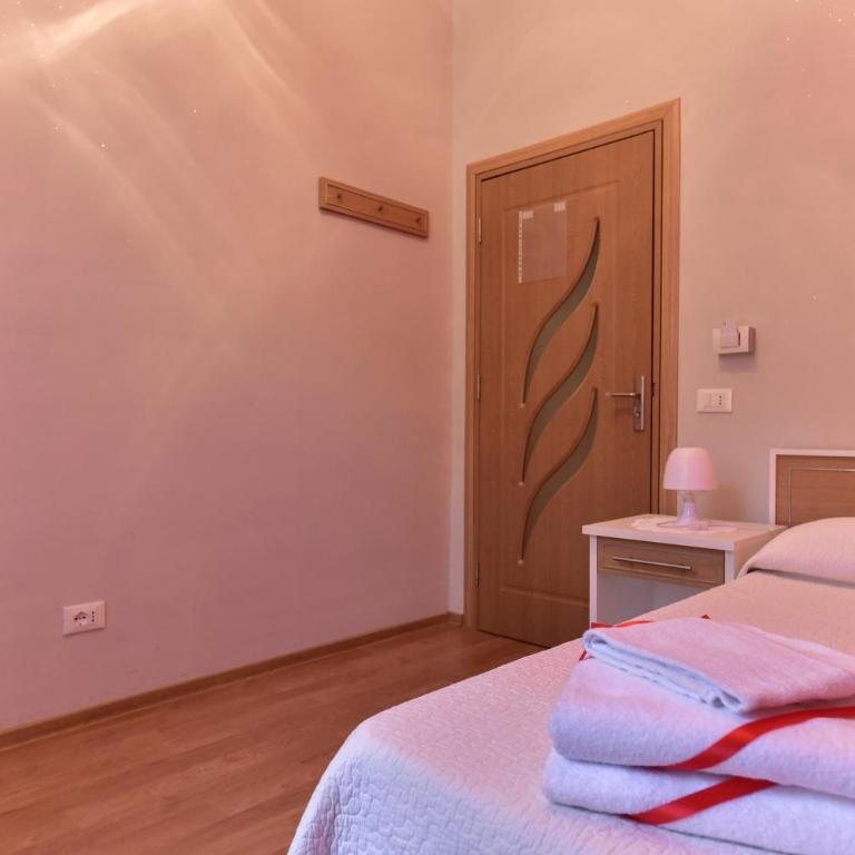 Trani B&T Rooms - Camera Singola Standard con Bagno in Comune - 5