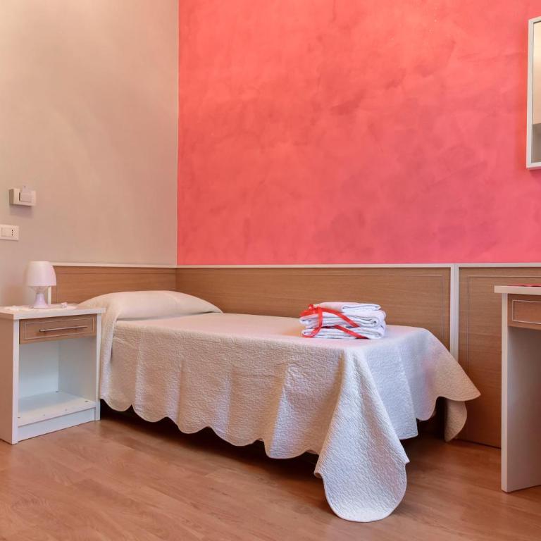 Trani B&T Rooms - Camera Singola Standard con Bagno in Comune - 2