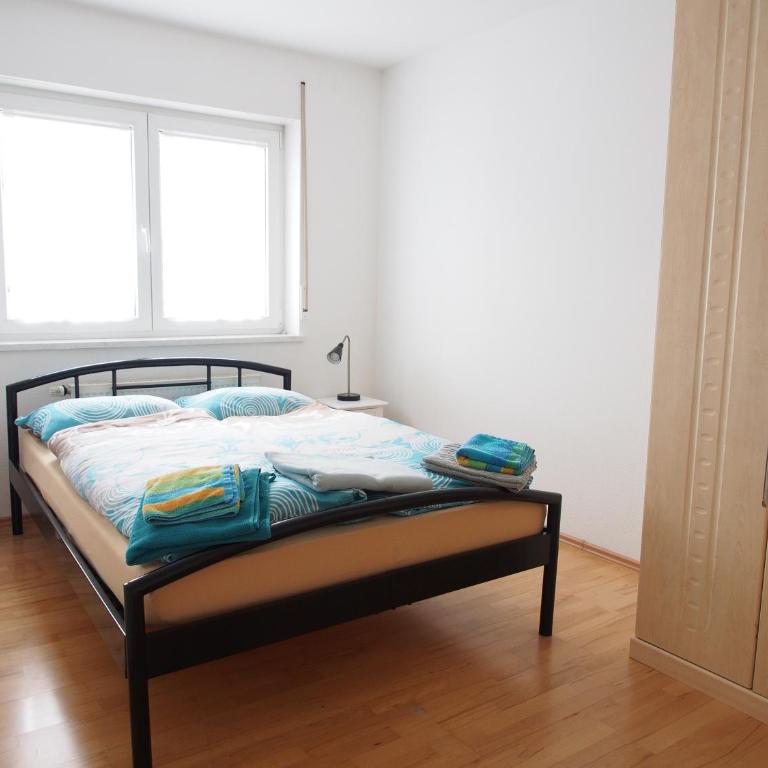 Messe-/Ferienwohnung - Appartamento con 2 Camere da Letto - Primo Piano - 6