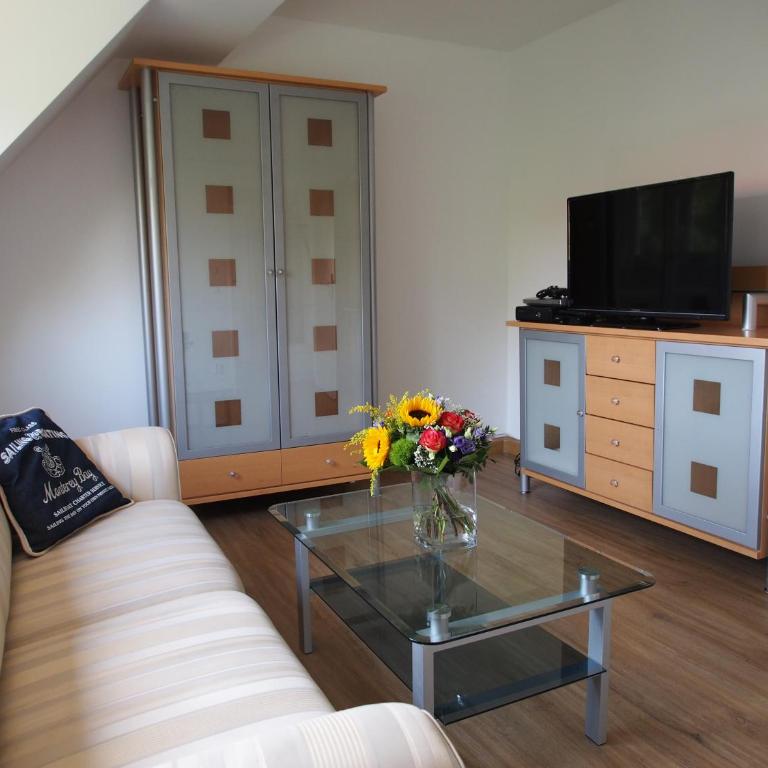 Messe-/Ferienwohnung - Appartamento con 2 Camere da Letto - Secondo Piano - 1