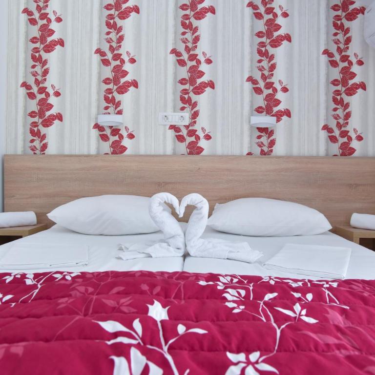 Hotel Grbalj - Dvokrevetna Soba sa Bračnim Krevetom/Zasebnim Krevetima i Balkonom - 3