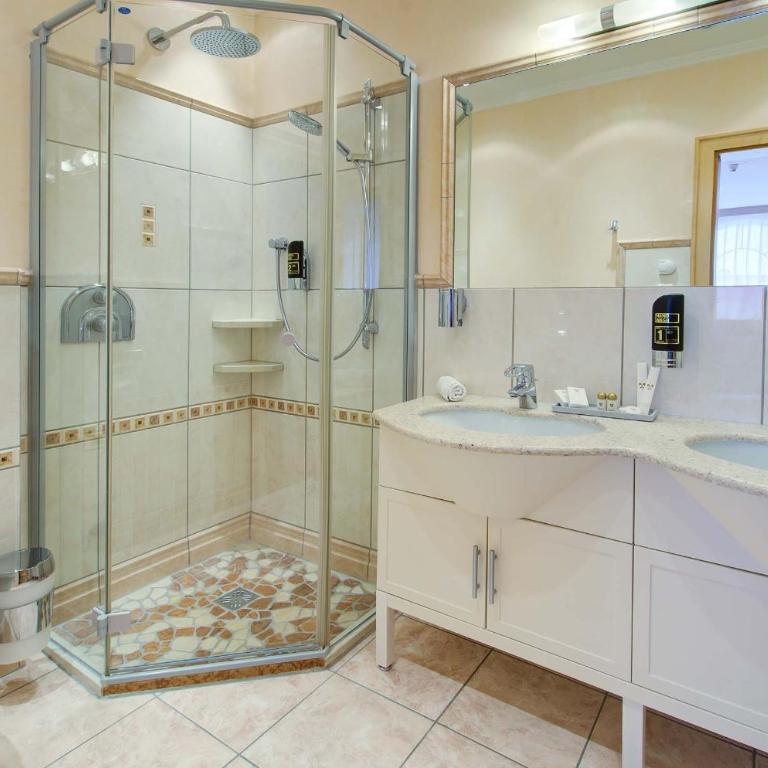 Alpinstyle Hotel Ischgl - Luxus-Doppelzimmer 104 - 4