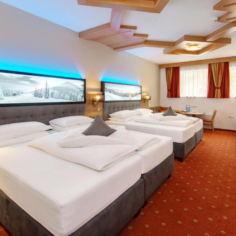 Alpinstyle Hotel Ischgl - Luxus-Vierbettzimmer 103 - 2