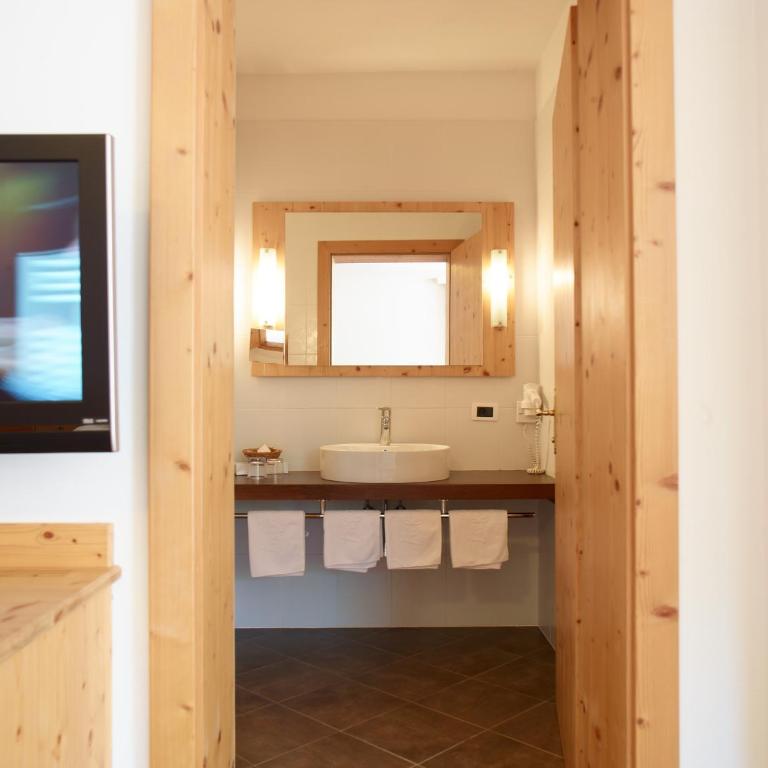 Hotel Tiefenbrunn Gardensuites & Breakfast - Suite de 2 dormitorios con balcón - 1