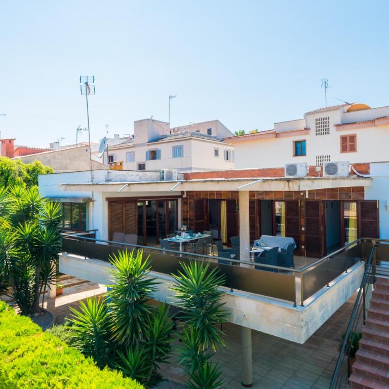 Elianto - Three-Bedroom Villa - 24