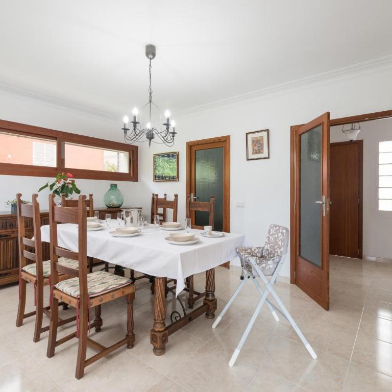 Elianto - Three-Bedroom Villa - 14