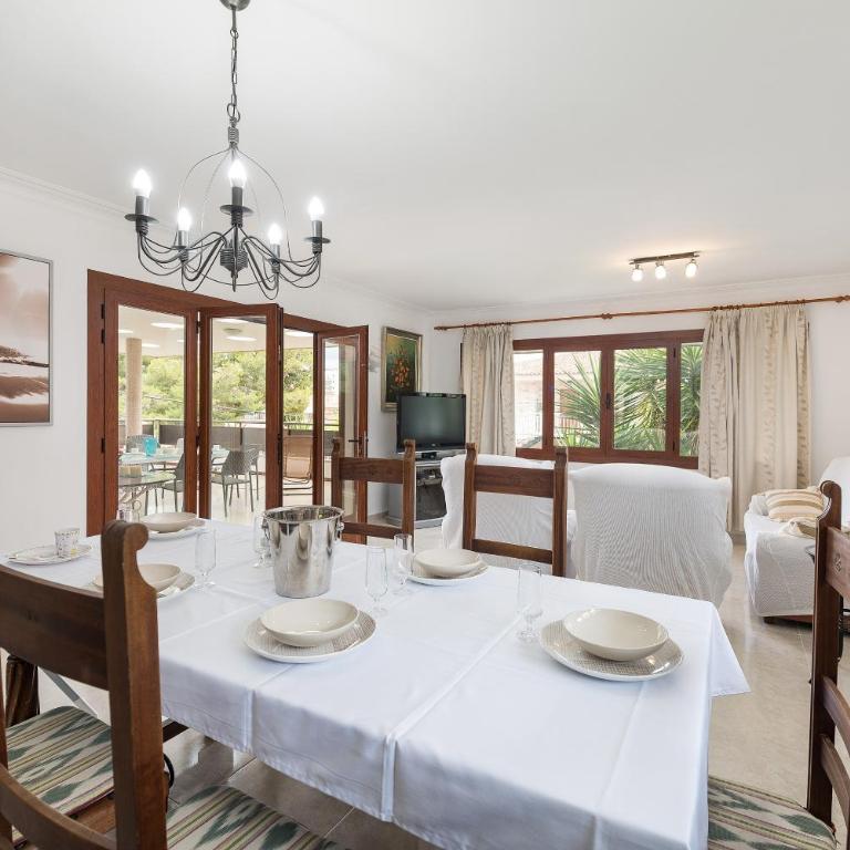 Elianto - Three-Bedroom Villa - 13