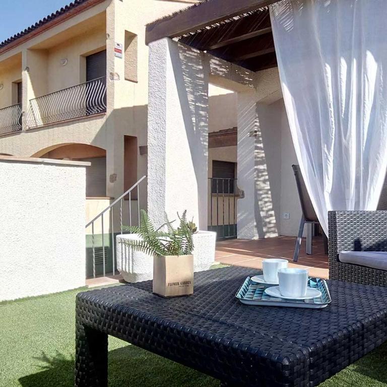 Empordà Residencial - Three-Bedroom Townhouse - 16