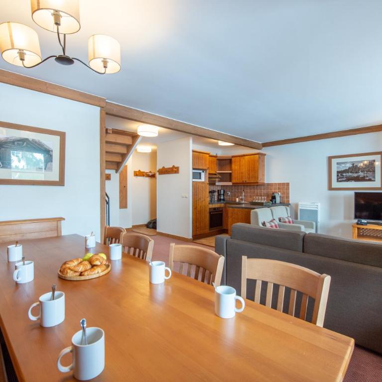 Résidence Pierre & Vacances Premium Arc 1950 Le Village - Appartement 4 Chambres - Accès à la Piscine Extérieure (10 Personnes) - 1