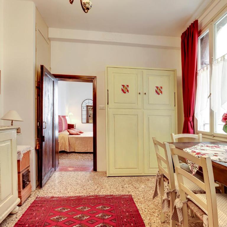 Ca' Badoer Frari - One-Bedroom Apartment - 3