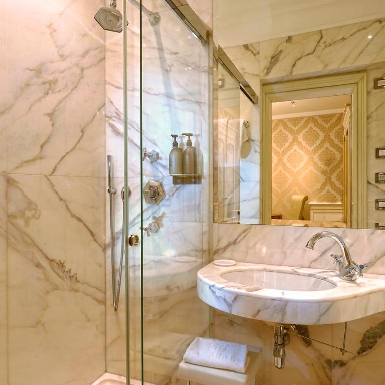 Hotel Ai Reali - Small Luxury Hotels of the World - Camera Superior Matrimoniale/Doppia con Letti Singoli - 3