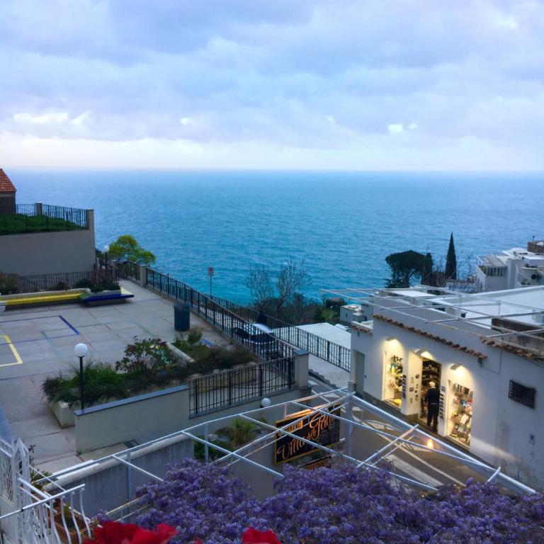 Hotel Villa Delle Palme in Positano - Camera Matrimoniale/Doppia con Letti Singoli con Balcone - 15