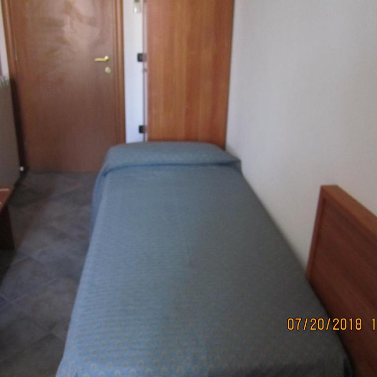 Adelphi Room & Breakfast - Camera Singola con Bagno Privato - 7