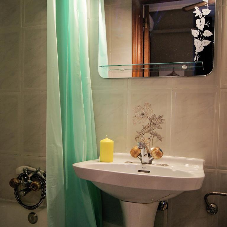 Hostal Kryse&Breogan -Madrid centro Gran Vía- - Chambre Simple avec Salle de Bains Privative - 6