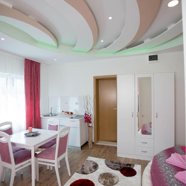 Apartmani Slađo - Superior Dvokrevetna Soba sa Bračnim Krevetom ili Zasebnim Krevetima, i Terasom - 15