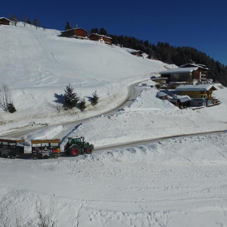 Ski In-Ski Out - Gästehäuser Saalbach-Hinterglemm - Wallegghof Christianhof - Haus mit 7 Schlafzimmern - 7