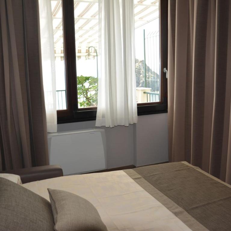 Asseu - Camera Matrimoniale/Doppia con Letti Singoli con Vista Mare - 19