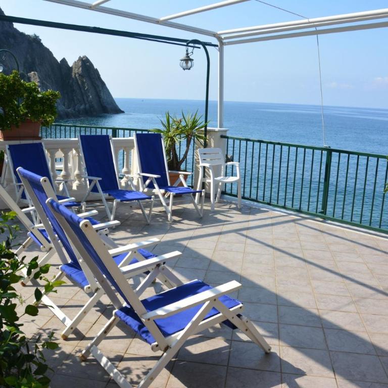 Asseu - Camera Matrimoniale/Doppia con Letti Singoli con Vista Mare - 11