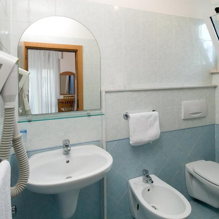 Hotel Roby - Double Room - 4