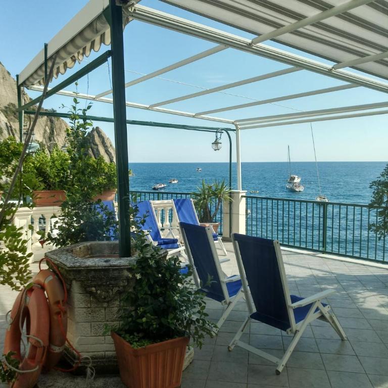 Asseu - Camera Matrimoniale/Doppia con Letti Singoli con Vista Mare - 2