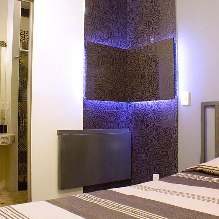 Calle Berlin Boutique - Double Room - Disability Access - 3