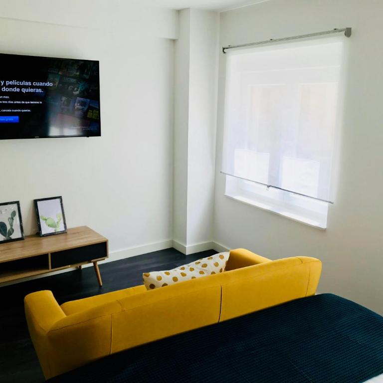 Apartamentos Arriba by gaiarooms - Estudio Superior - 3