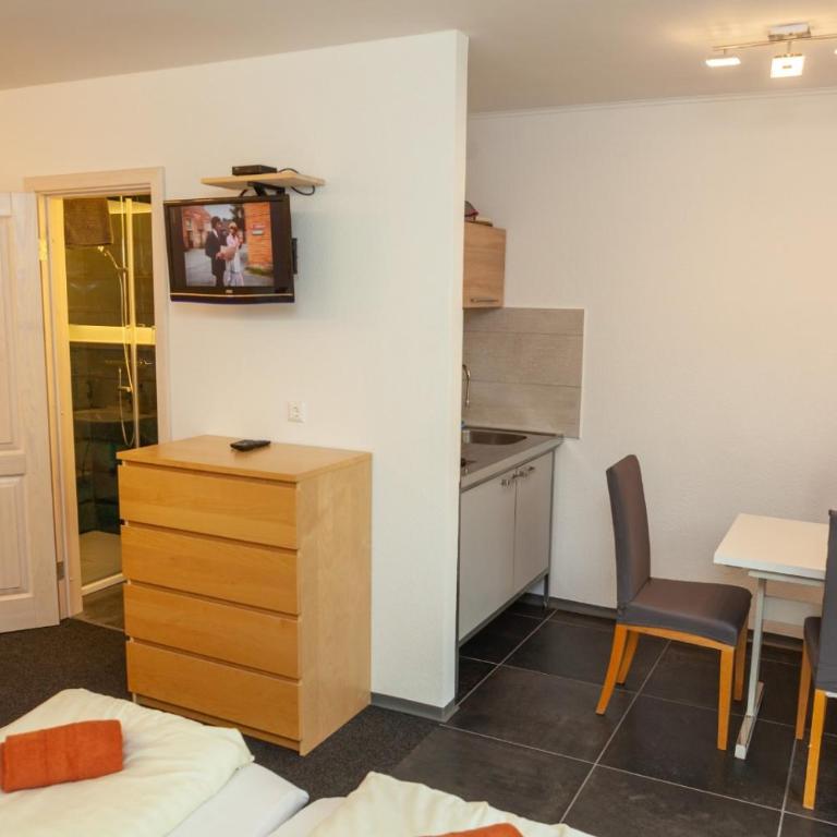 Haus Piller - Studio-Apartment mit Balkon - 6