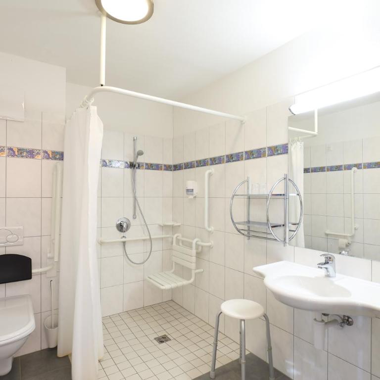 Gasthaus-Landhotel Traunstein - Doppelzimmer - barrierefrei - 3