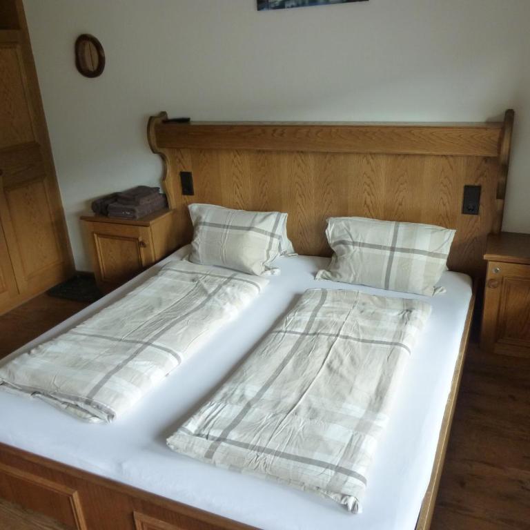 Pension zu Hause - Familienzimmer mit eigenem Bad - 2