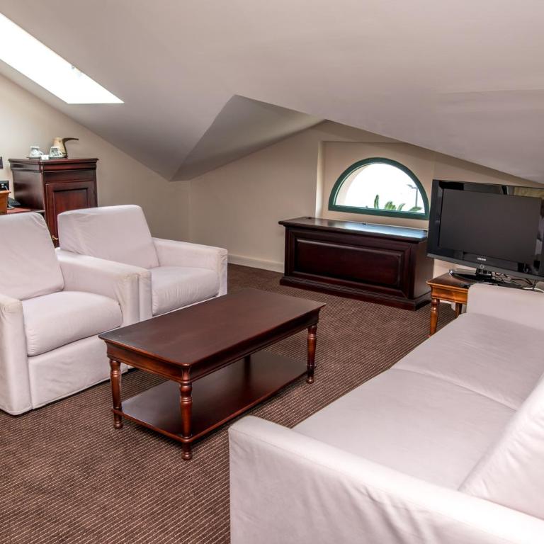 Hotel Astoria - Junior Suite with Sea View - 3