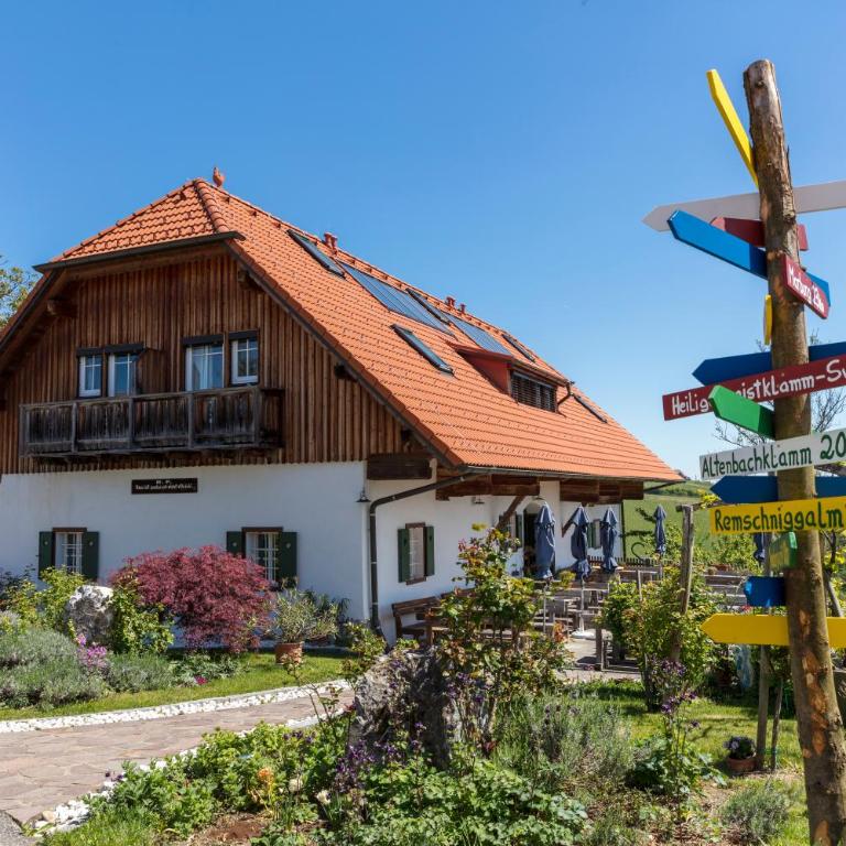 Gästezimmer & Buschenschank mit Weingut Hack-Gebell - Doppelzimmer - 1