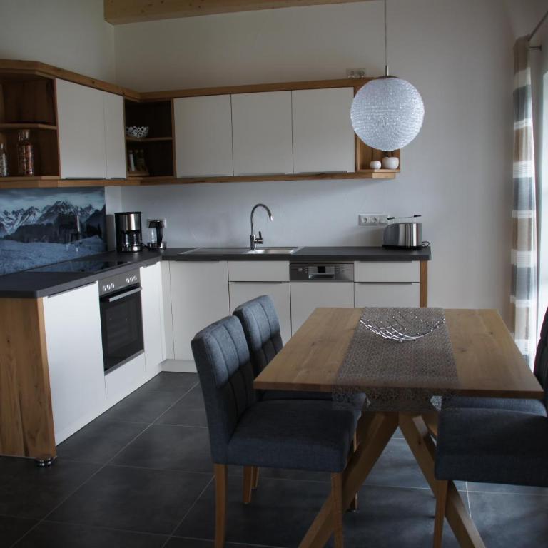Ferienwohnungen Ellen Müller - Apartment mit Blick auf die Berge - 4